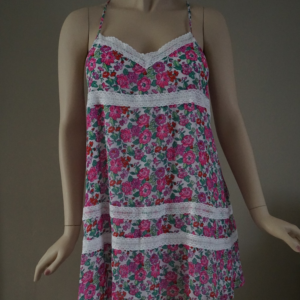 Abercrombie Fitch Women Floral & Lace Mini Lined